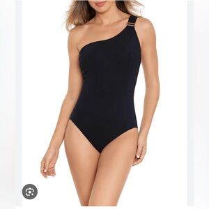 NWT Amoressa by Miraclesuit Gemini Black One Shoulder One Piece Size 10